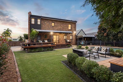 /international/au/18-flametree-street-bridgeman-downs-qld-151190520/