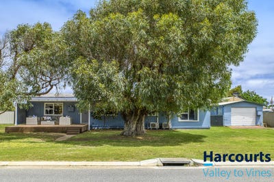 /international/au/26-casserley-way-lancelin-wa-152728772/