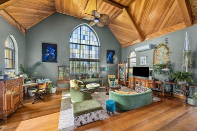 /international/au/61-main-street-derrinallum-vic-151533092/