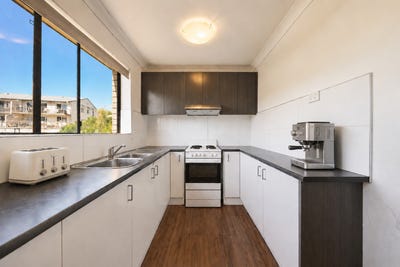 /international/au/17-9-picot-street-kelvin-grove-qld-151886792/