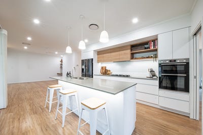 /international/au/1-mahogany-place-cannon-valley-qld-151517228/