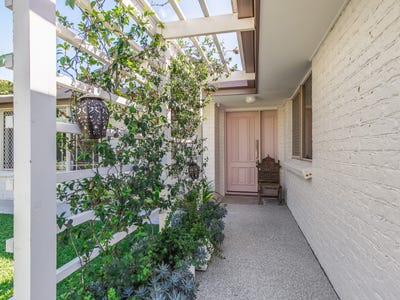/international/au/7-lorne-court-merrimac-qld-151010976/