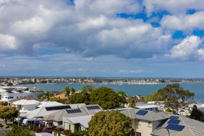 /international/au/15-meridian-close-belmont-nsw-151014048/