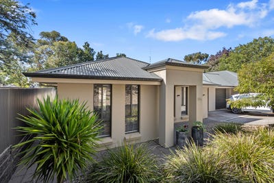 /international/au/26a-west-terrace-clare-sa-150980164/