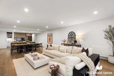 /international/au/10-vaynor-street-niddrie-vic-150827004/