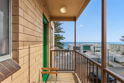/international/au/28-180-184-seaview-road-henley-beach-south-sa-151056444/