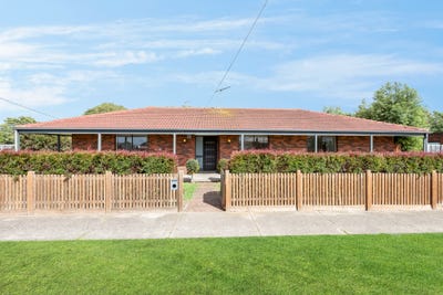 /international/au/7-fellmongers-road-breakwater-vic-152639876/