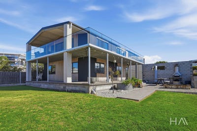 /international/au/25-maori-place-akaroa-tas-150658000/