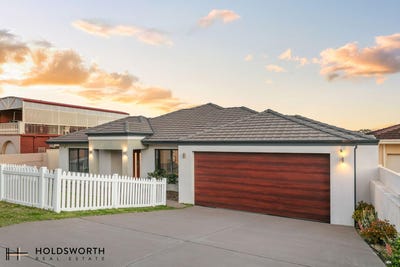 /international/au/54a-poincaire-street-stirling-wa-152250348/