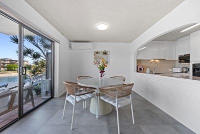 /international/au/3-5-7-barooga-crescent-mooloolaba-qld-151485692/