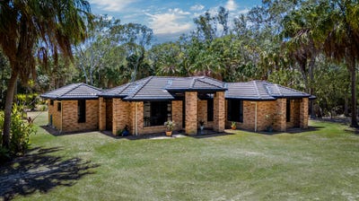/international/au/151-fitzroy-crescent-agnes-water-qld-152653992/