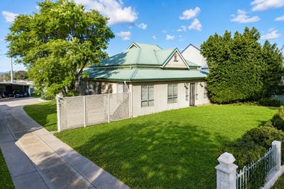 /international/au/96-wade-avenue-leeton-nsw-151315900/