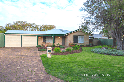 /international/au/12-pennyworth-ramble-west-busselton-wa-151404688/