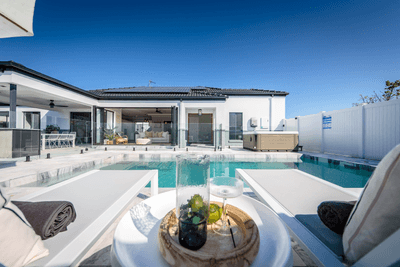/international/au/25-nardoo-street-robina-qld-148352068/