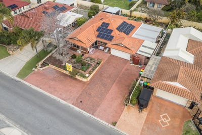 /international/au/24-giralia-parkway-ballajura-wa-152197400/