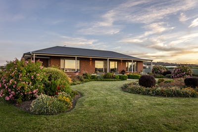 /international/au/101-sanwae-drive-swan-bay-tas-152531148/