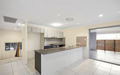 /international/au/6-berrimilla-lane-coomera-waters-qld-148235380/