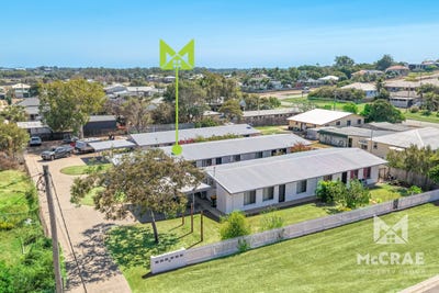 /international/au/4-18-poole-street-bowen-qld-152622140/