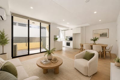 /international/au/g06-315-taren-point-road-caringbah-nsw-152071800/