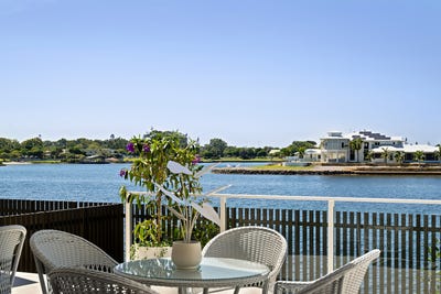 /international/au/117-11-waterside-retreat-birtinya-qld-152427672/