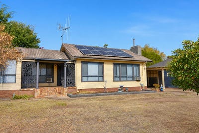 /international/au/121-warne-street-wellington-nsw-151183052/