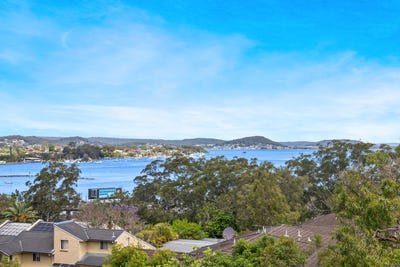 /international/au/305-2-wilhelmina-street-gosford-nsw-152627404/
