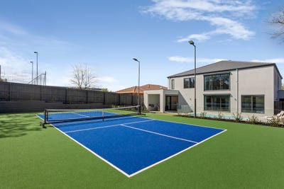 /international/au/18-relowe-crescent-balwyn-vic-152407168/