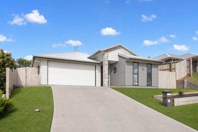 /international/au/18-mahogany-way-gympie-qld-151604568/