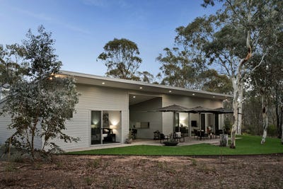 /international/au/26-sinclairs-road-strathfieldsaye-vic-147939172/