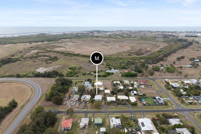 /international/au/33-doctor-street-burnett-heads-qld-152620716/