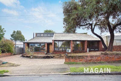 /international/au/8-cross-street-enfield-sa-151313612/