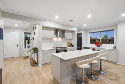 /international/au/86-emerald-drive-helensvale-qld-152455400/