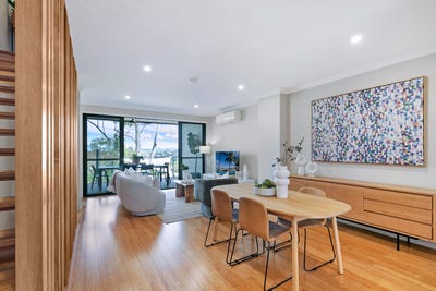/international/au/12-19-governor-terrace-murarrie-qld-150573184/