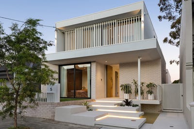 /international/au/5-bishop-street-petersham-nsw-152571296/