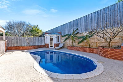 /international/au/50-mintaro-parade-quinns-rocks-wa-148687996/?lang=en