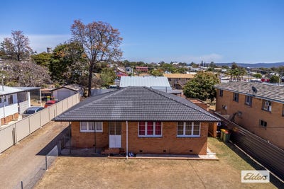 /international/au/9-hood-street-gatton-qld-152445556/