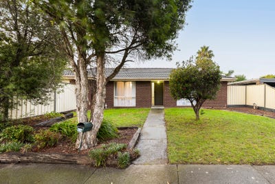 /international/au/64-mitford-crescent-craigieburn-vic-151331268/