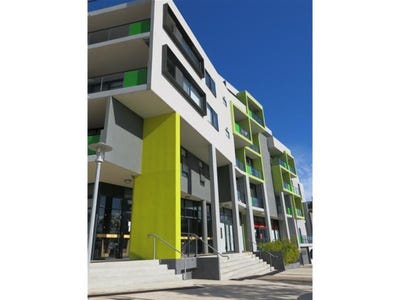 /international/au/6-20-signal-terrace-cockburn-central-wa-151127840/