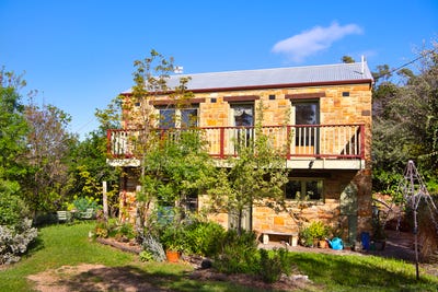 /international/au/46a-bull-street-castlemaine-vic-152583296/