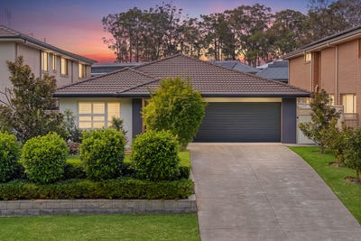 /international/au/84-settlers-road-wadalba-nsw-152550680/