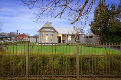 /international/au/661-young-street-albury-nsw-148716188/?lang=de