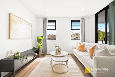 /international/au/8-110-112-adderton-road-carlingford-nsw-152639640/