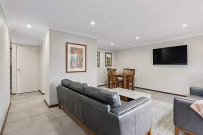 /international/au/2-63-mary-street-como-wa-151369316/
