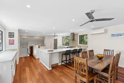 /international/au/149-australia-avenue-umina-beach-nsw-152511484/