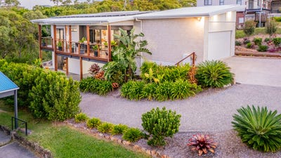 /international/au/35-starfish-street-agnes-water-qld-150920456/