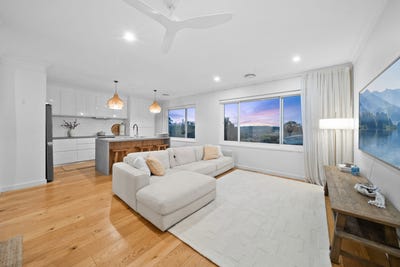/international/au/7-northcott-street-crestwood-nsw-151131320/