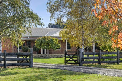 /international/au/35-trentham-road-tylden-vic-151071156/