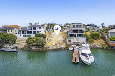 /international/au/27-clarecastle-retreat-mindarie-wa-204469028/