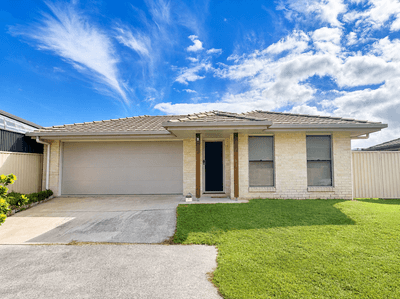 /international/au/8-eel-place-bongaree-qld-151230044/