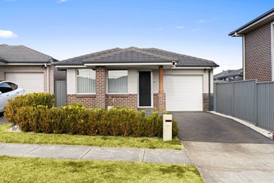 /international/au/17-jardine-drive-edmondson-park-nsw-148395548/